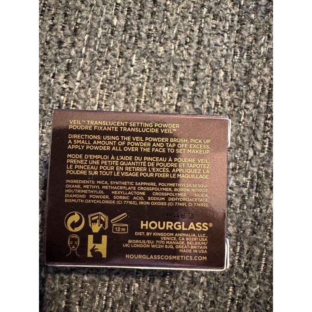 Hourglass Veil Translucent Setting Powder Travel Size - Picture 2 of 2